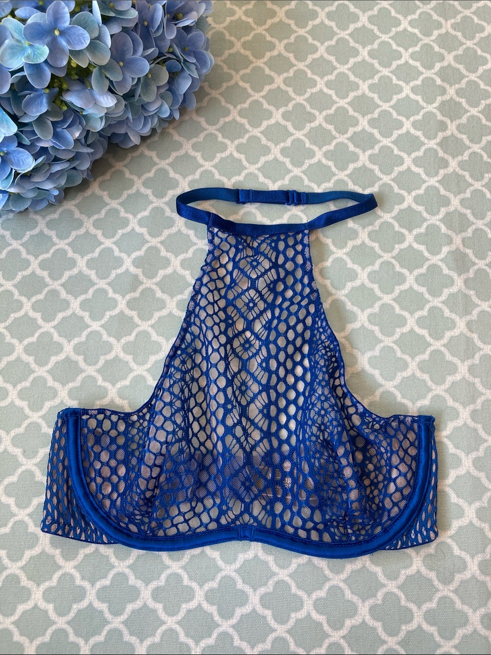 NWOT Victoria’s Secret Fishnet High Neck 32C